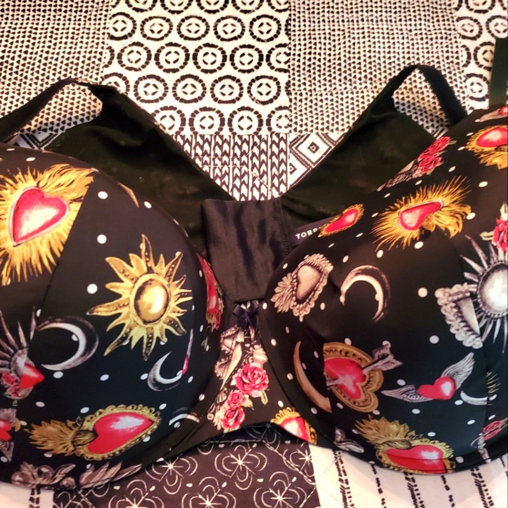 Torrid Bra 48 DDD